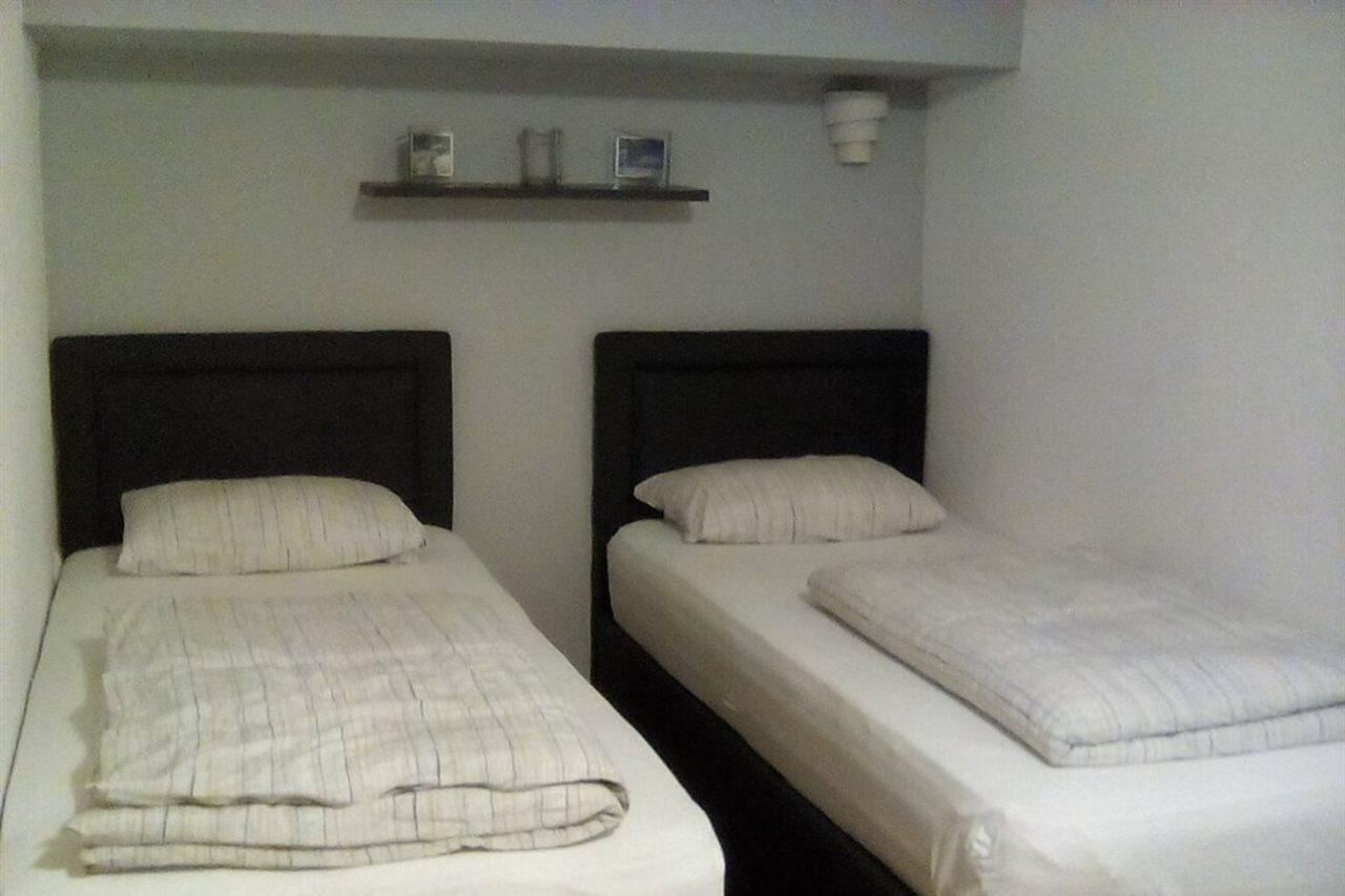 Hotel Garni Emir Kolín nad Rýnem Exteriér fotografie