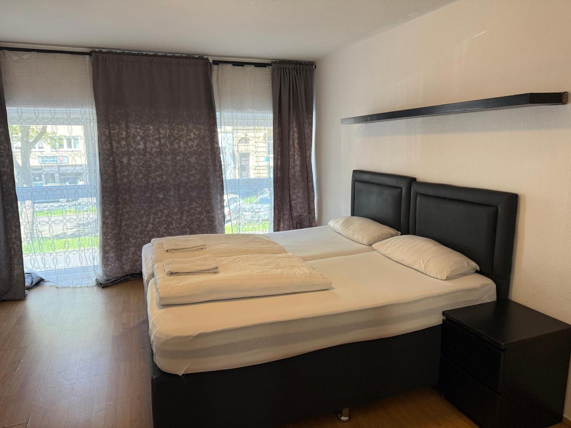 Hotel Garni Emir Kolín nad Rýnem Exteriér fotografie