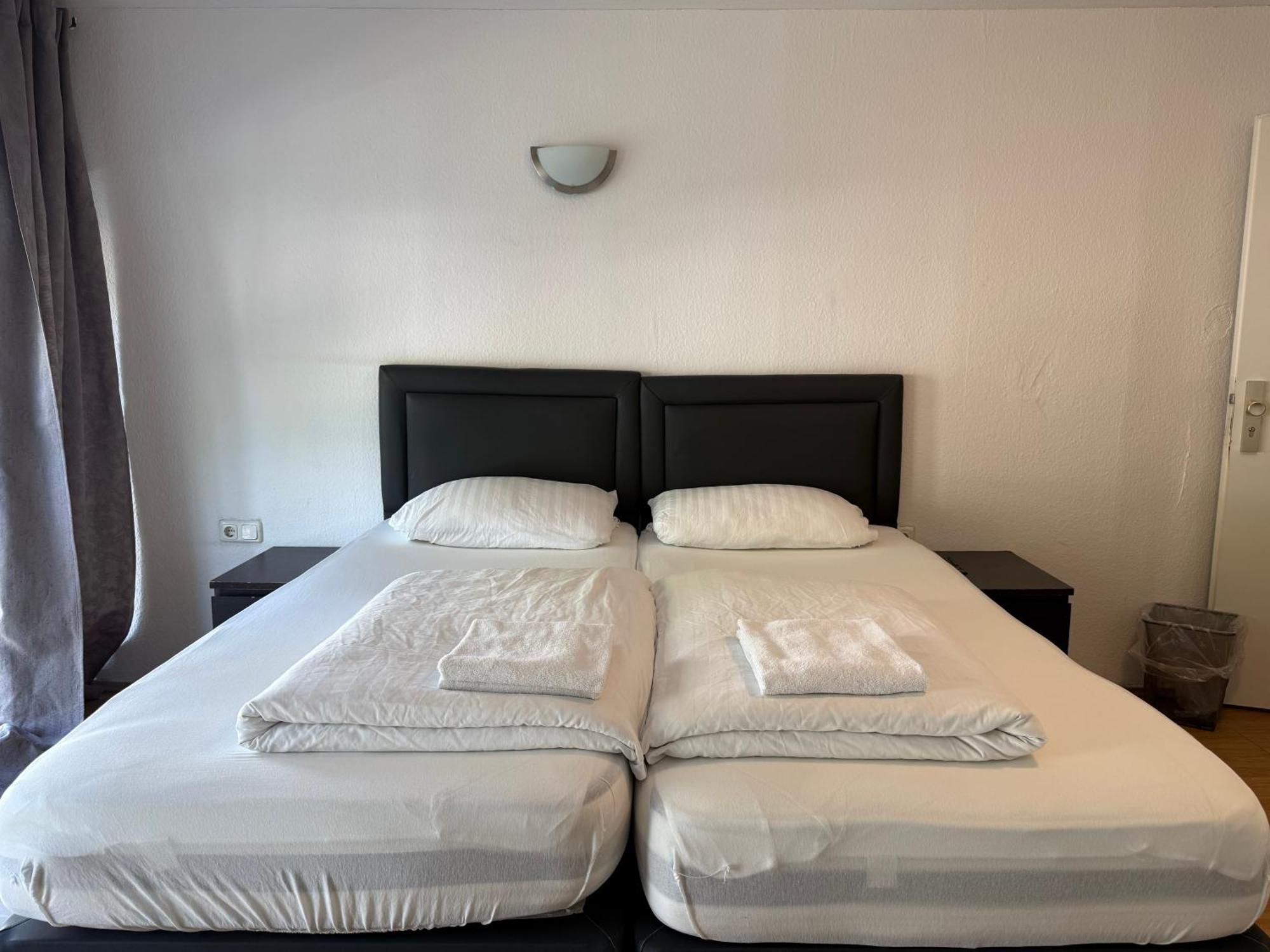 Hotel Garni Emir Kolín nad Rýnem Exteriér fotografie