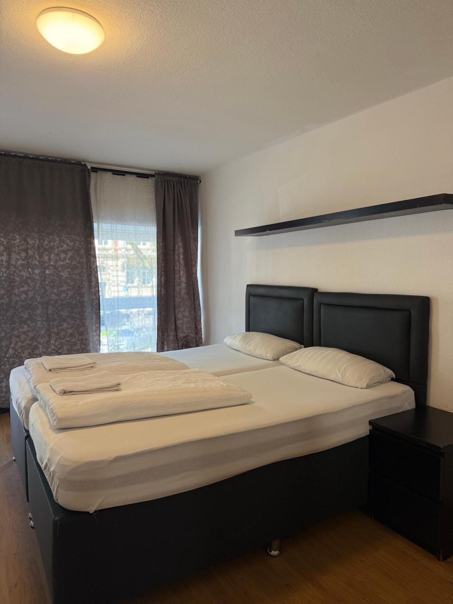 Hotel Garni Emir Kolín nad Rýnem Exteriér fotografie