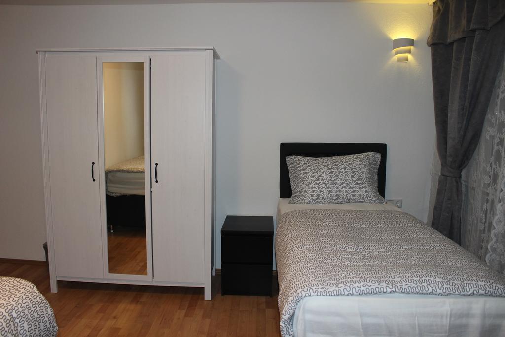 Hotel Garni Emir Kolín nad Rýnem Exteriér fotografie